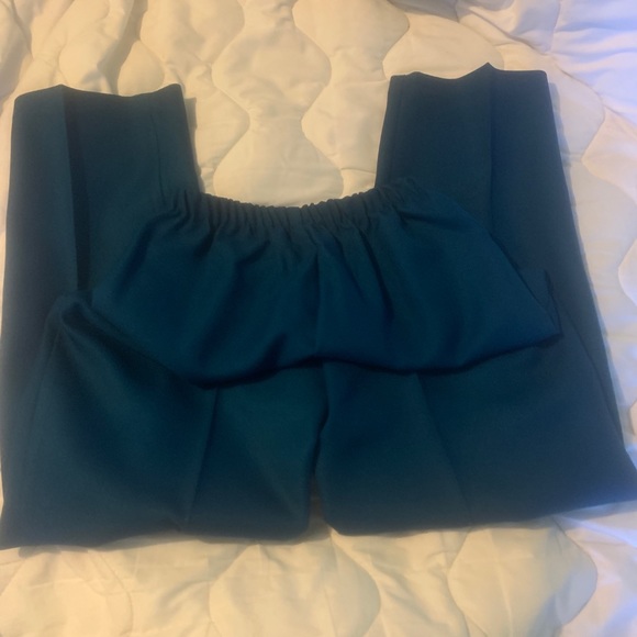 Style Setter Fashions Suit - Picture 5 of 7